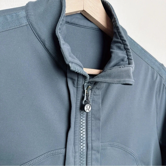 Lululemon Womens Size 6 Luxtreme Ruffle Pocket Scrunch Sleeve Jacket - Picture 11 of 15